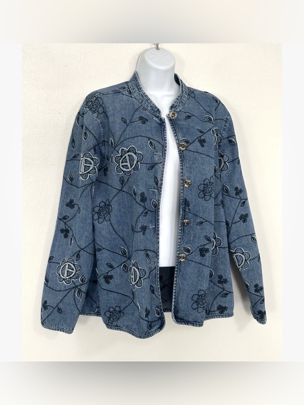 Vintage Tantrums Embroidered  Denim Jacket Large Cotton Floral Peace Sign Y2K